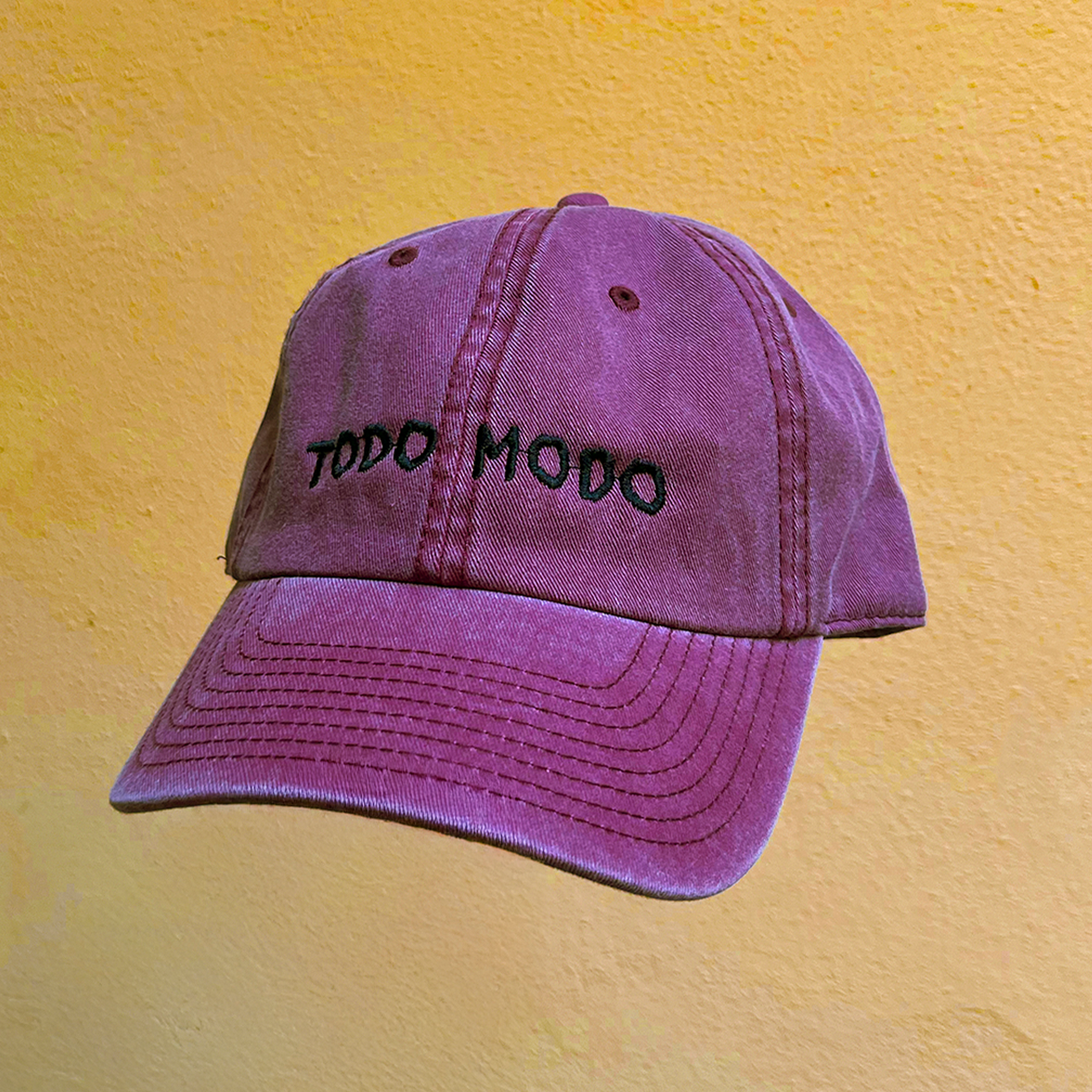 TODO CAP BURGUNDY