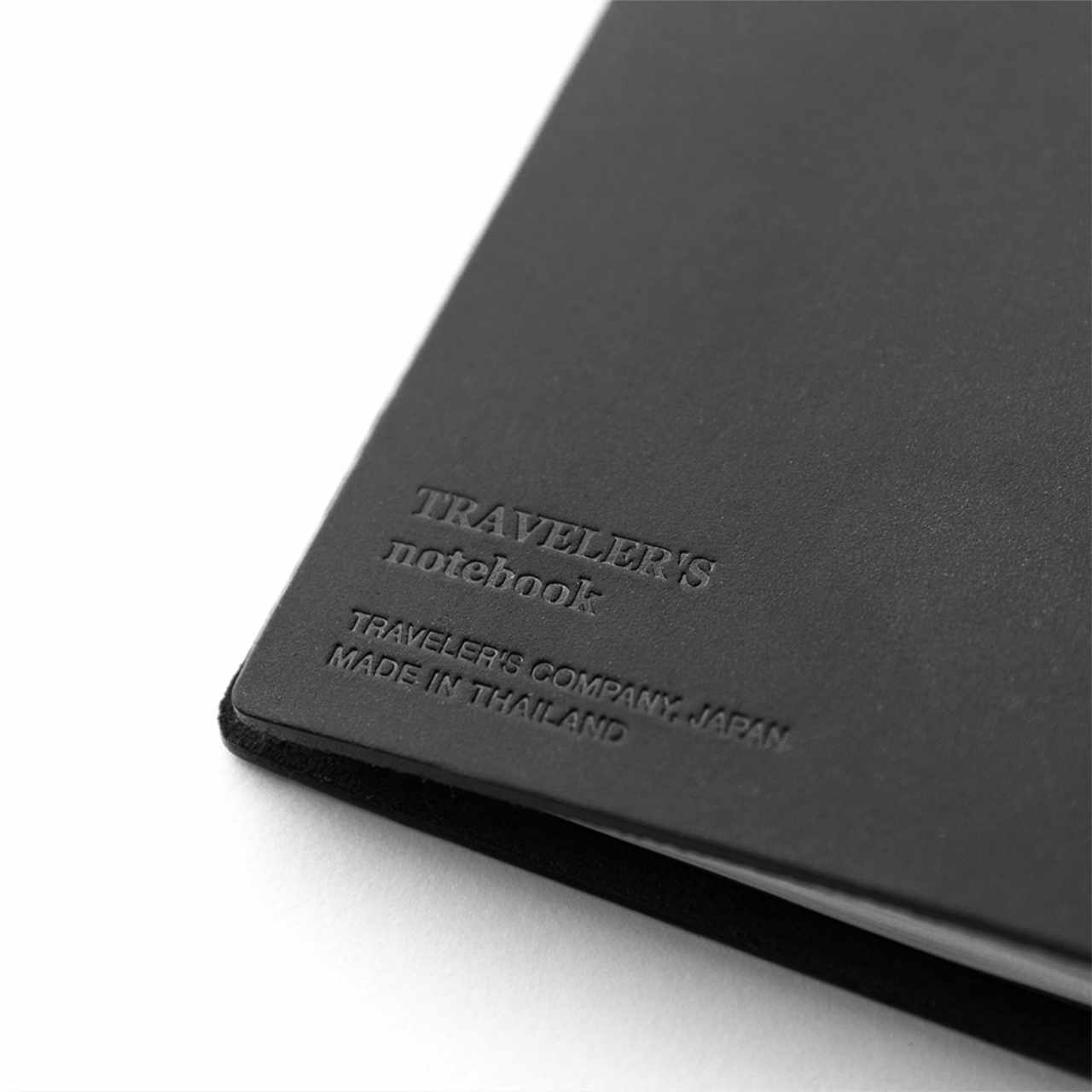 Traveler's Notebook Regular Size Starter Kit | Black